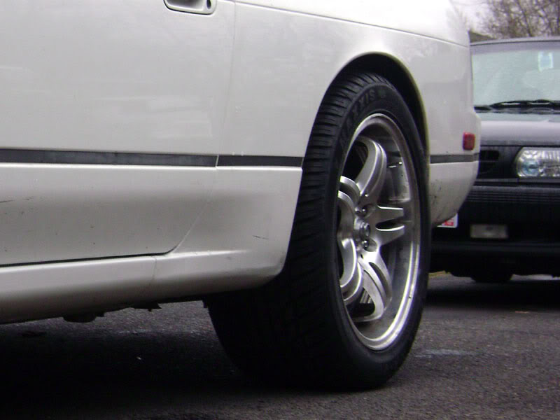 Name:  Maxxis275s-02.jpg
Views: 22
Size:  49.0 KB