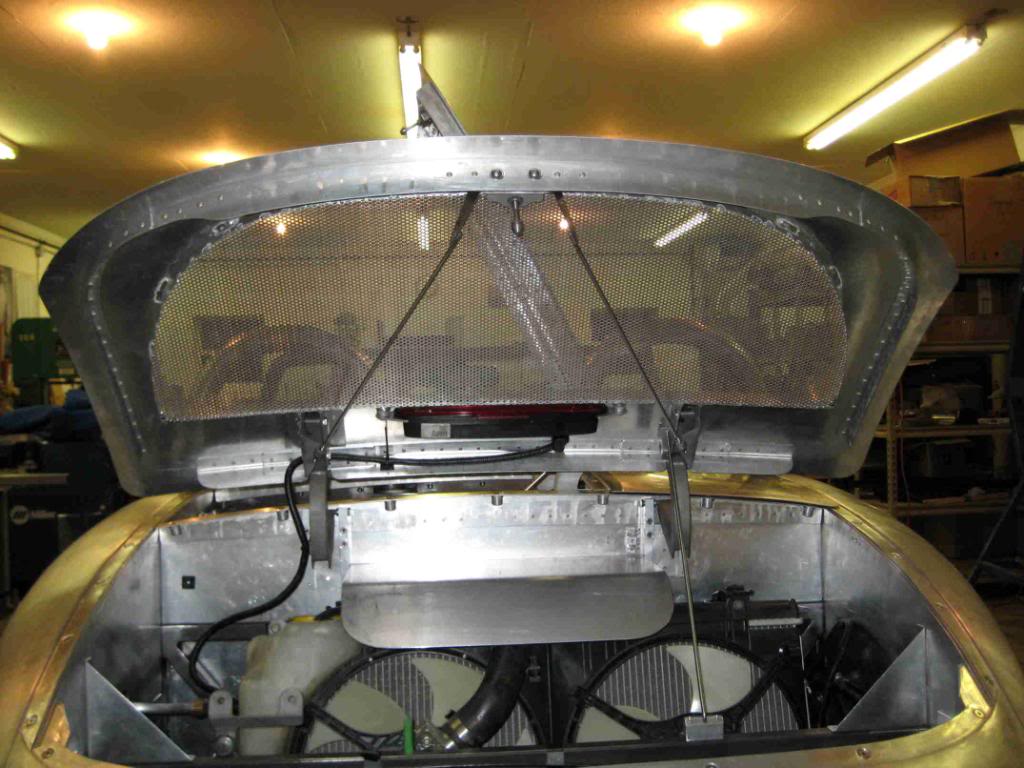 Name: reardecklid.jpg
Views: 160
Size: 103.8 KB